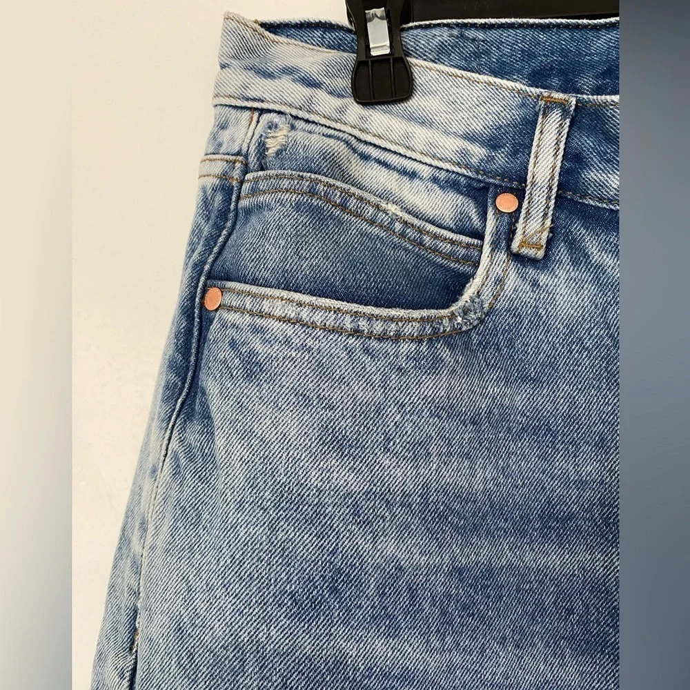 Betro Simone Women's Straight Leg Distressed Button Fly Jeans 30
